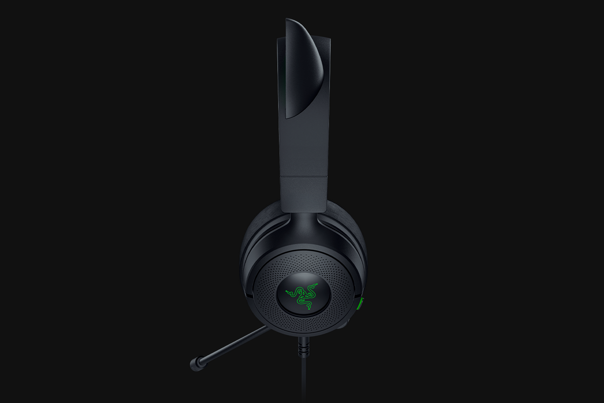 Razer Kraken Kitty V3 X black wired gaming headset, angled view