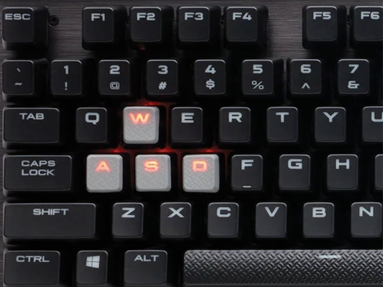 CORSAIR K70 RAPIDFIRE MECHANICAL Speed Silver - Red GAMING KEYBOARD