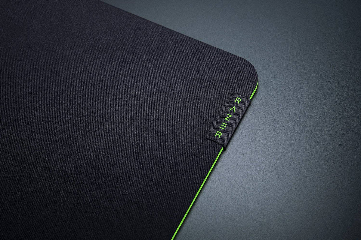 Razer Gigantus V2 - Soft Gaming Mouse Mat - XXL(RZ02-03330400-R3M1)