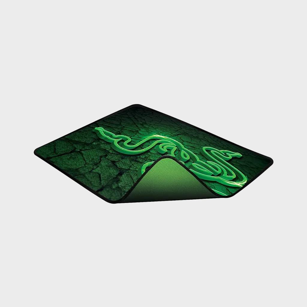 Razer Abyssus 2000 and Goliathus Speed Terra Mouse Mat Bundle - FRML Packaging