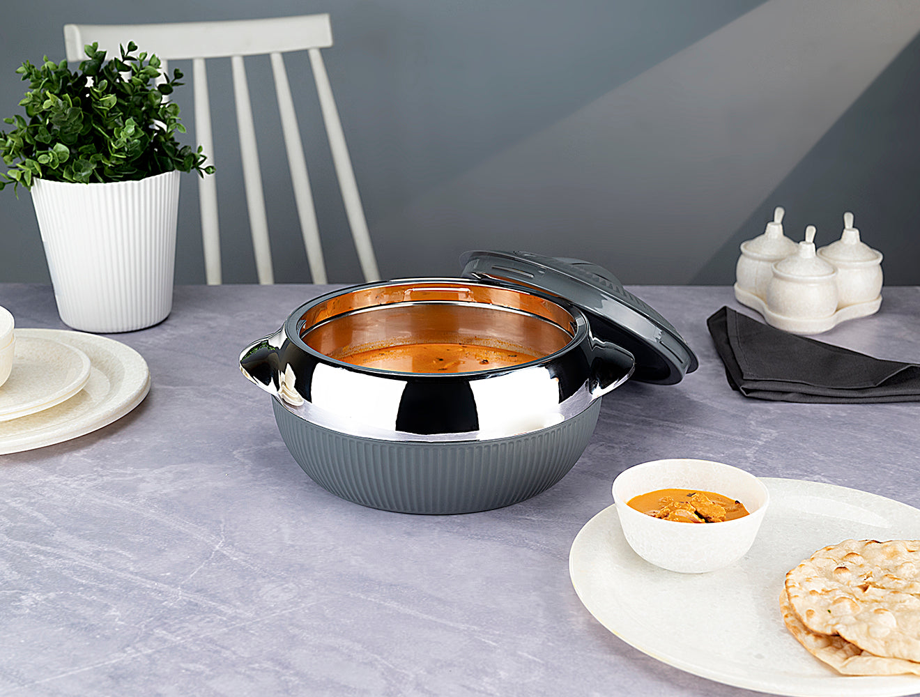 Fiesta Insulated Casserole (Milton)