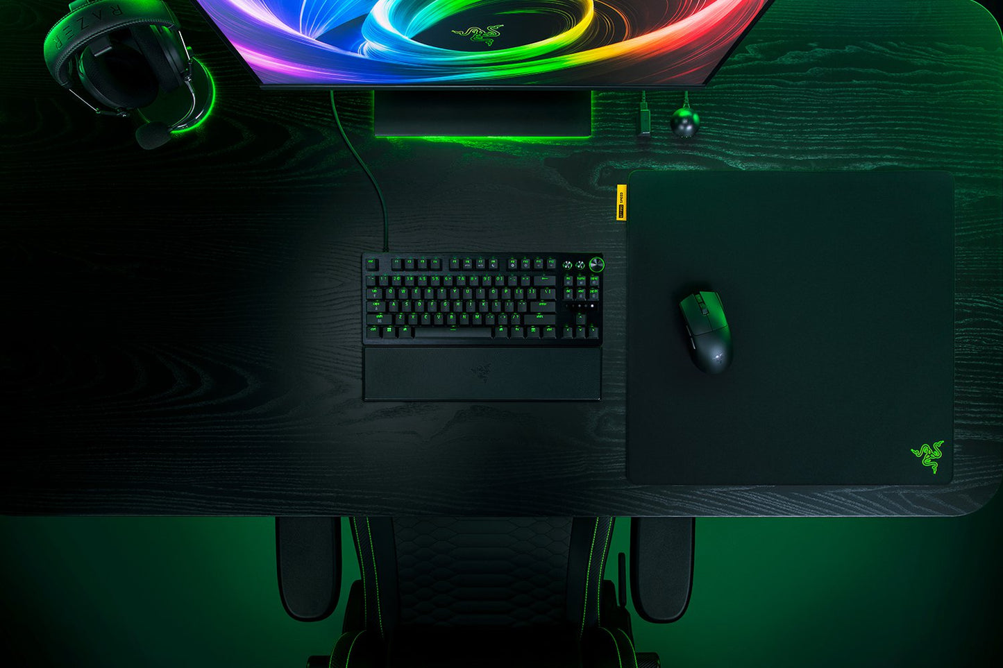 Razer Gigantus V2 Pro Speed large soft gaming mouse mat, detail view