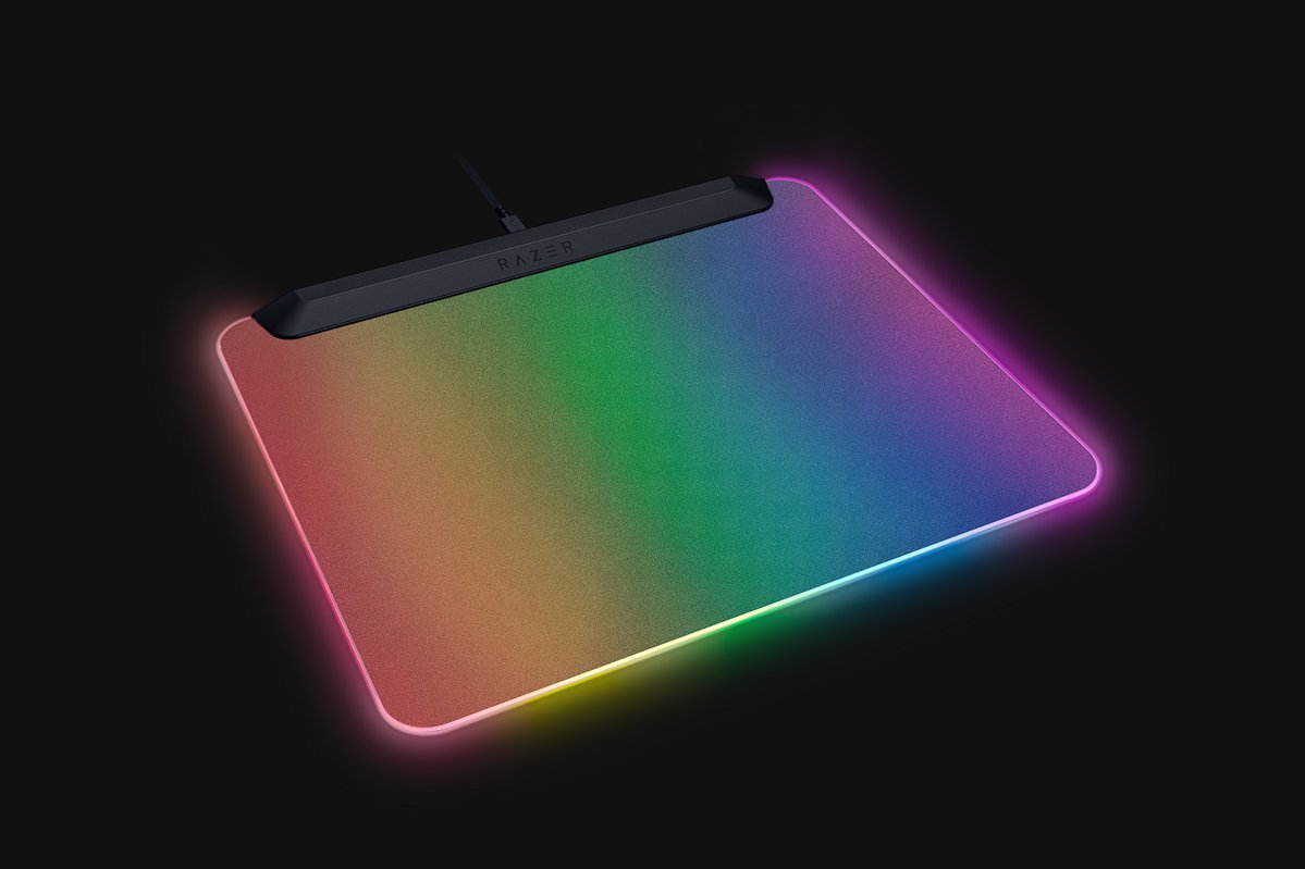 Razer Firefly V2 Pro Black multi-zone Chroma gaming mouse mat