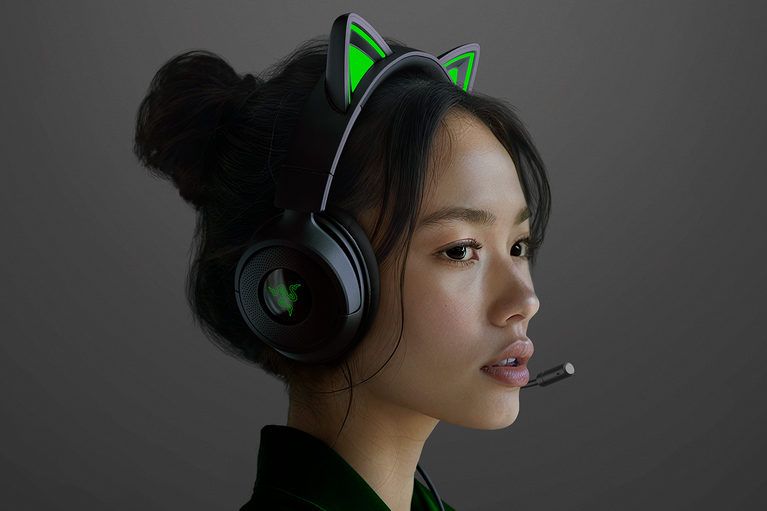 Razer Kraken Kitty V3 X Wired Gaming Headset with Kitty Ears – Black