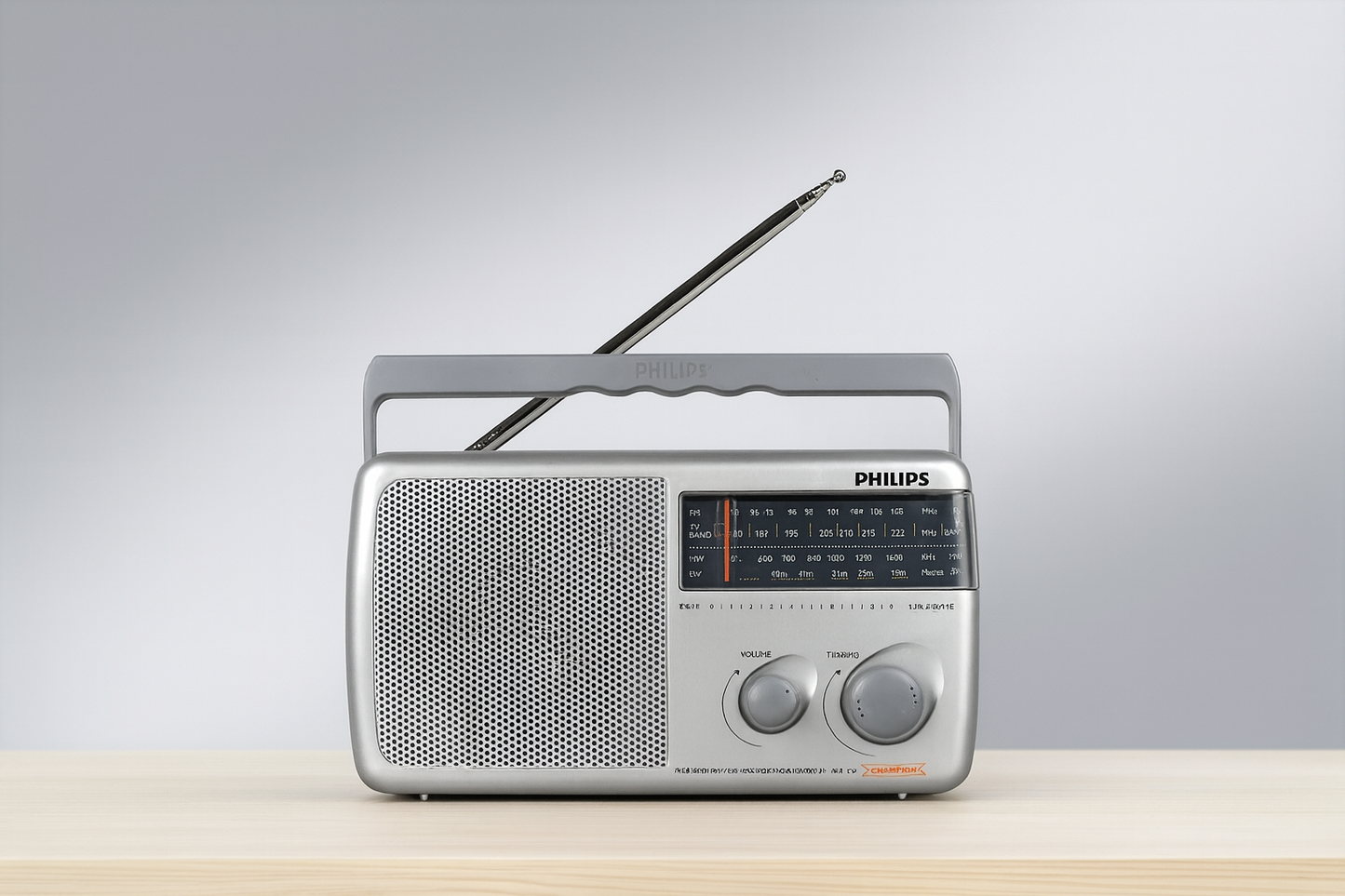 Philips RL384/94 Portable Multi-Band Radio – MW / FM / SW1-SW2 | Battery + DC Socket