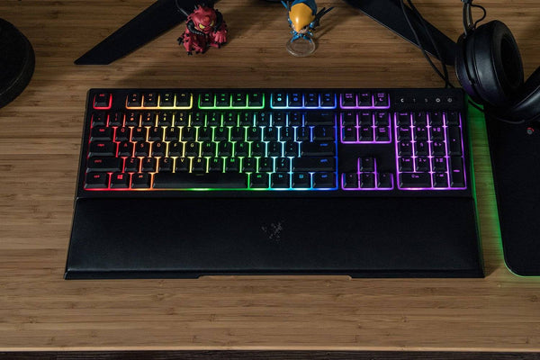 Razer Ornata Chroma - US Soft Touch. Tactile Click Gaming Keyboard